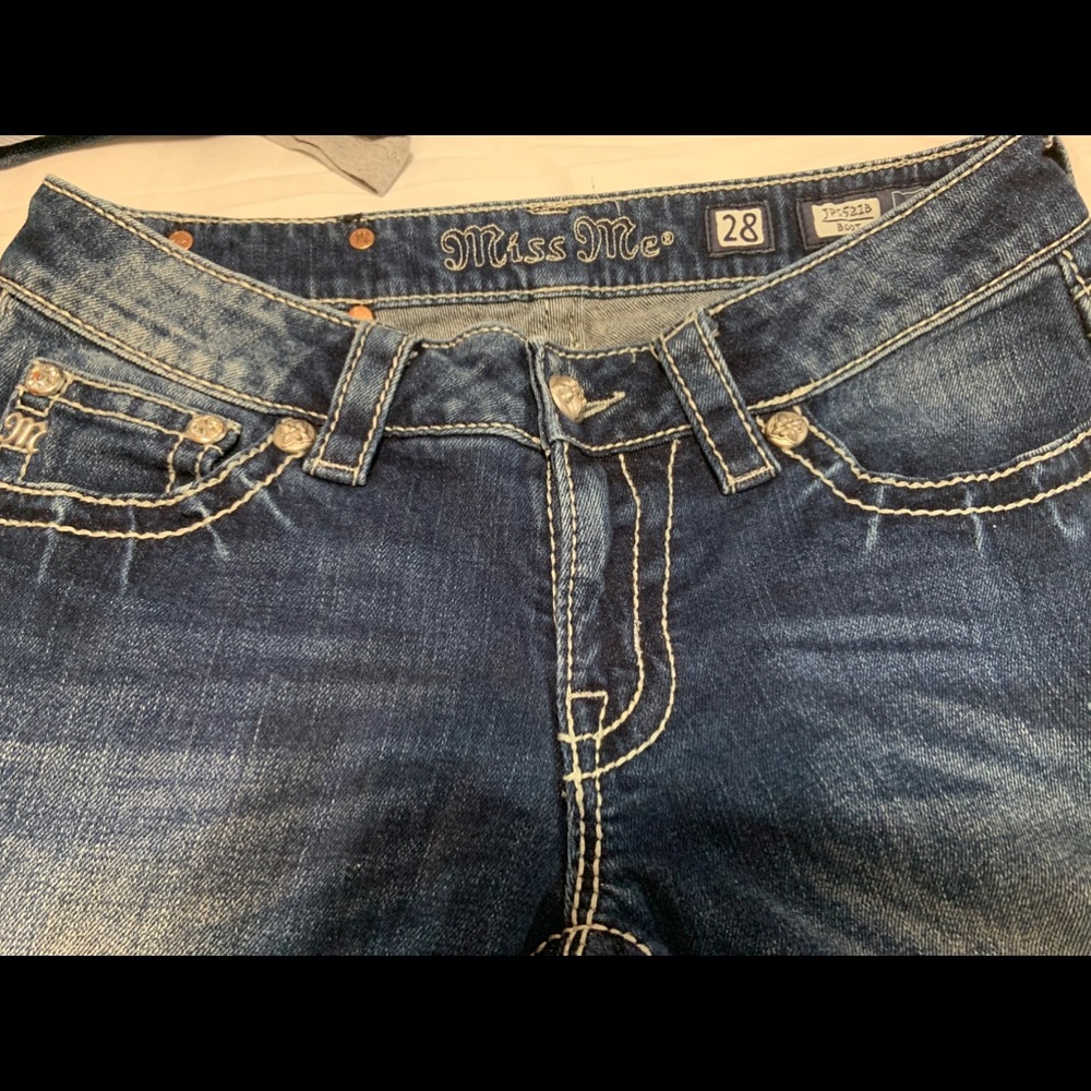 Miss Me Boot Cut Jeans Size 28
